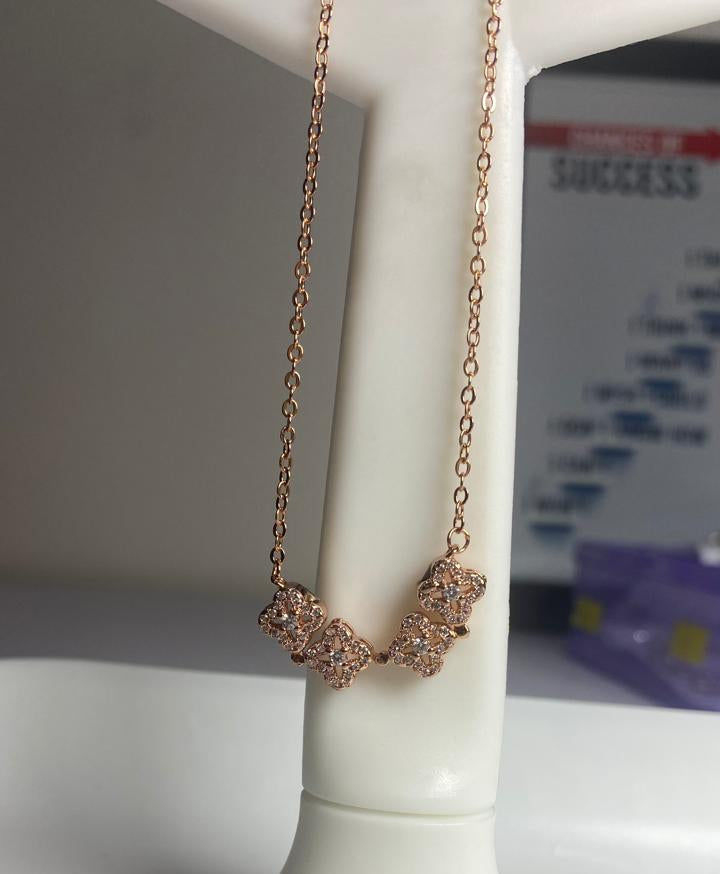 Gold Magnet Pendent