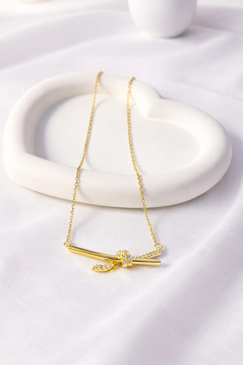 Timeless Tie Gold Pendant