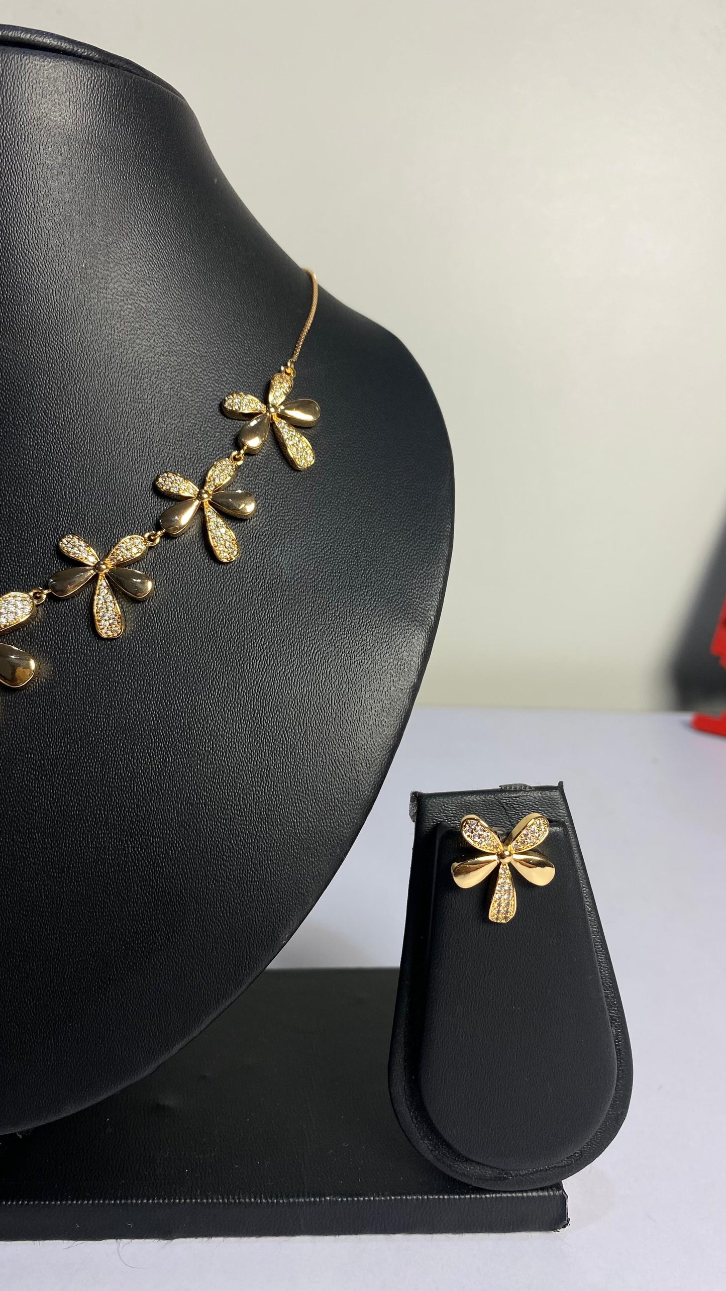 AD Stone Necklace