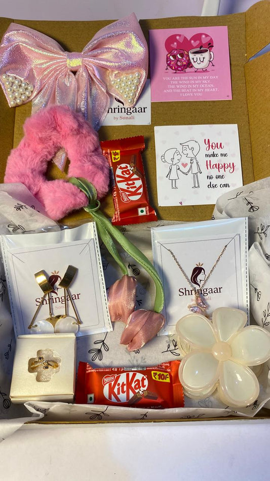 Pink Valentine Hamper