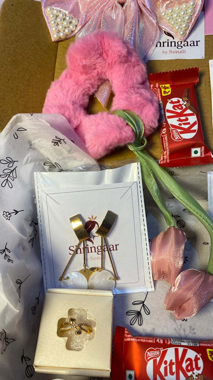 Pink Valentine Hamper