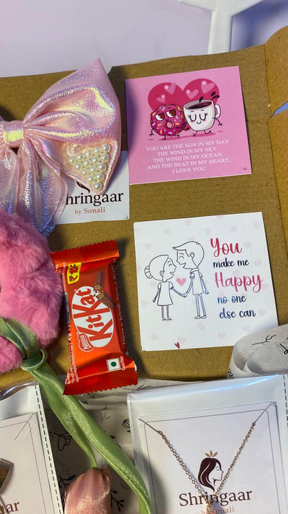 Pink Valentine Hamper