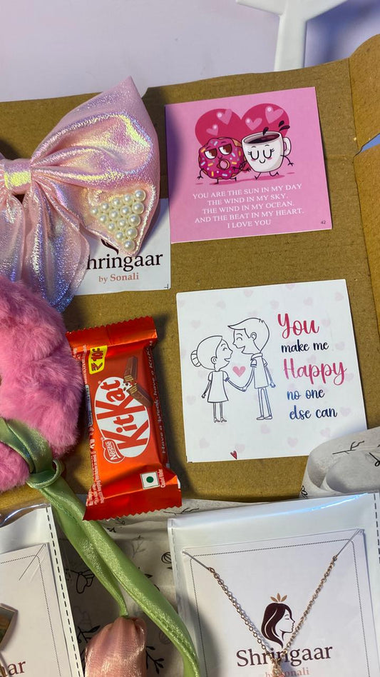 Pink Valentine Hamper