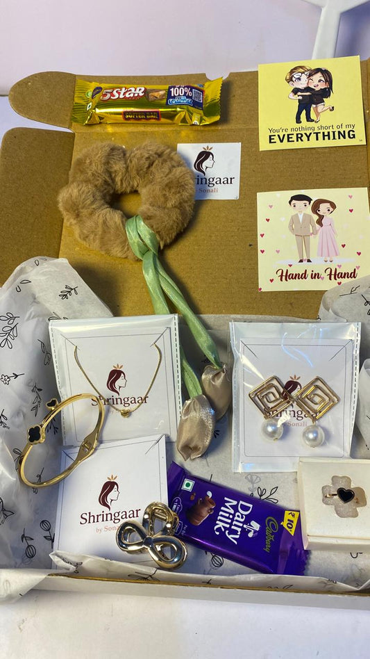 Golden Valentine Hamper