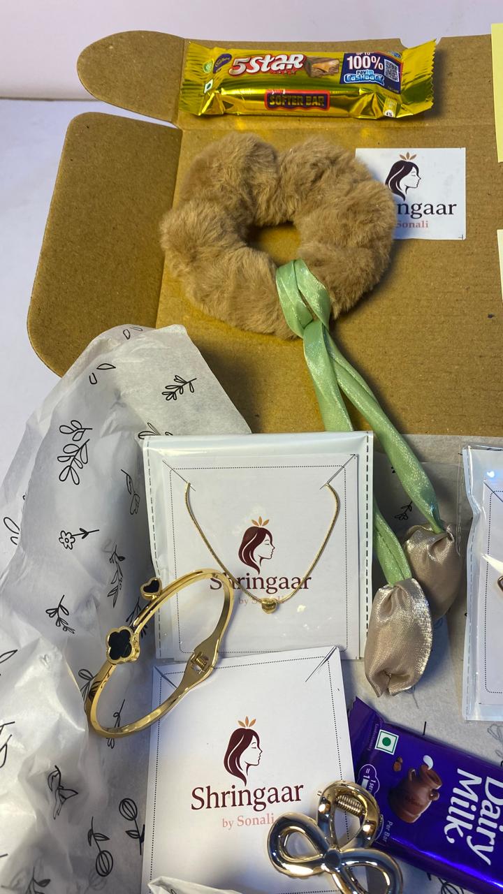 Golden Valentine Hamper