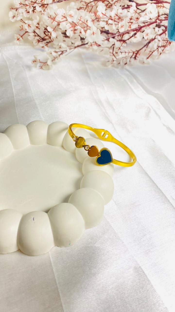 Love Heart Anti Tarnish Bracelet