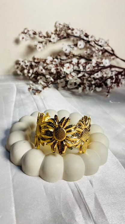 Classic Gold Cuff