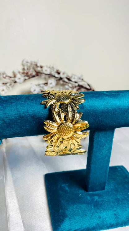 Classic Gold Cuff