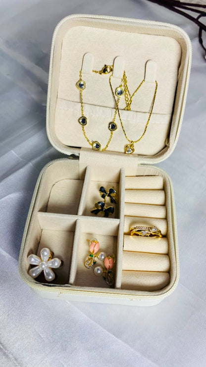 Premium Gift Hamper with Organiser Box(6 items)