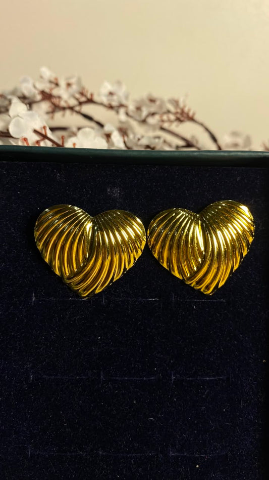 Love Heart Earring (Anti Tarnish)