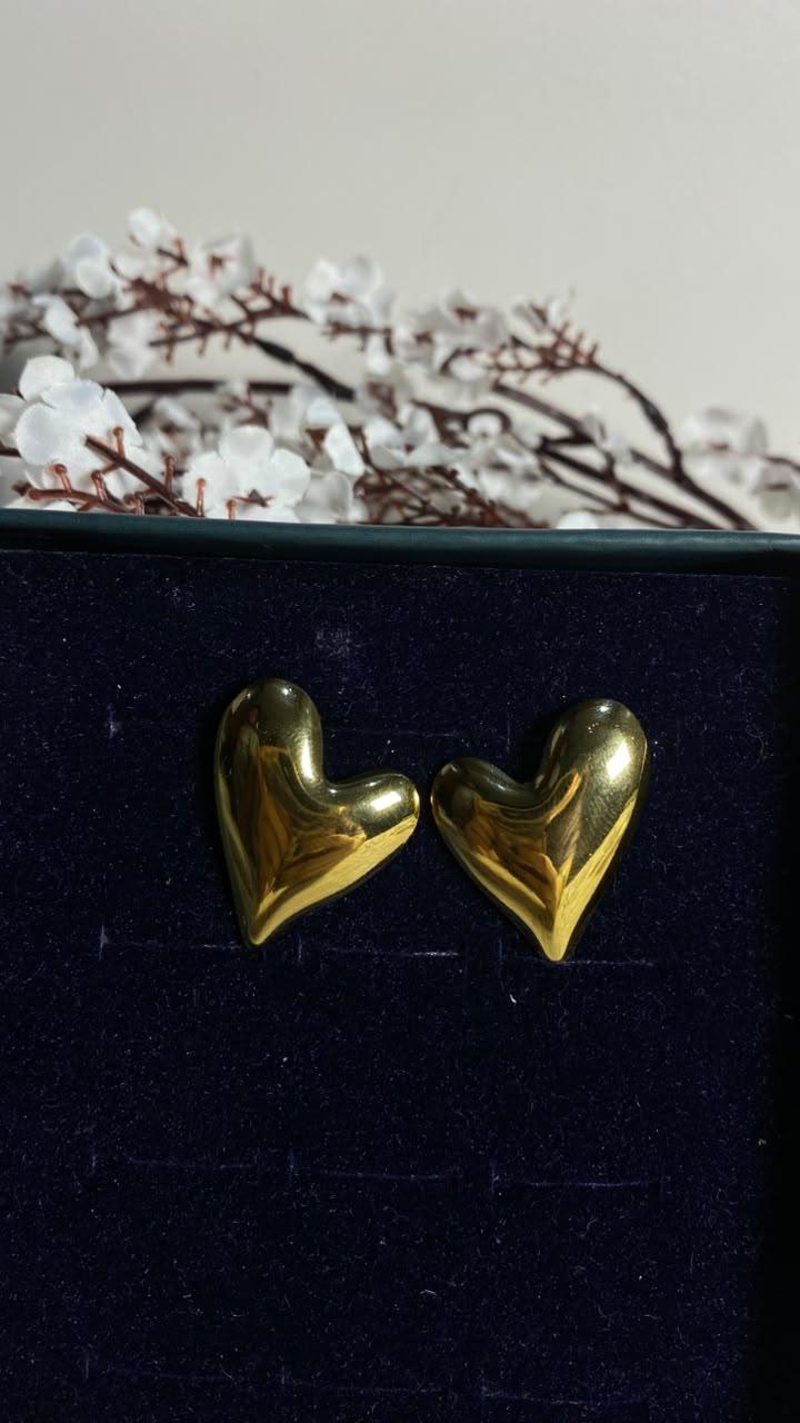 Love Earring(Anti- Tarnish)