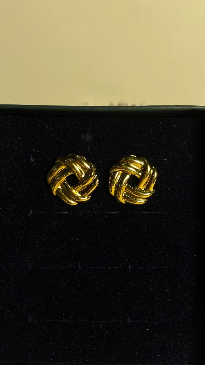Golden Knot Earring( Anti-Tarnish)