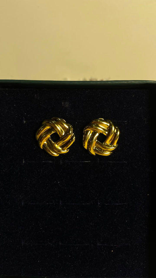 Golden Knot Earring( Anti-Tarnish)
